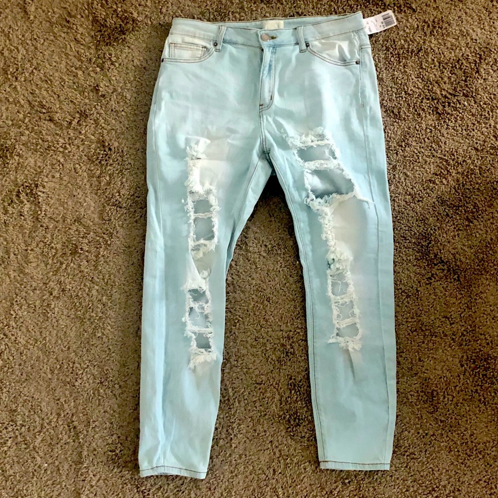 Stretch Ripped Skinny Jeans